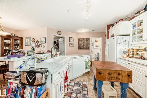 116 9730 174 Street, Edmonton, AB - Indoor Photo Showing Kitchen