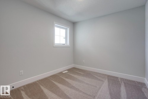 189 Caledon Crescent, Spruce Grove, AB - Indoor Photo Showing Other Room