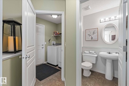 68 Greystone Crescent, Spruce Grove, AB - Indoor Photo Showing Bathroom