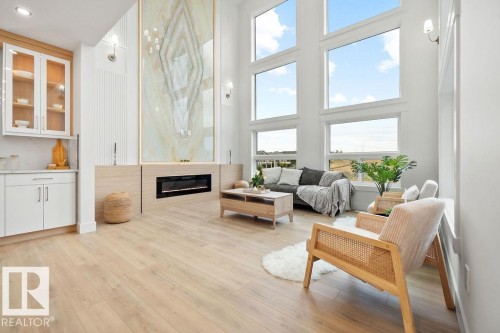 3335 Chickadee Drive, Edmonton, AB - Indoor