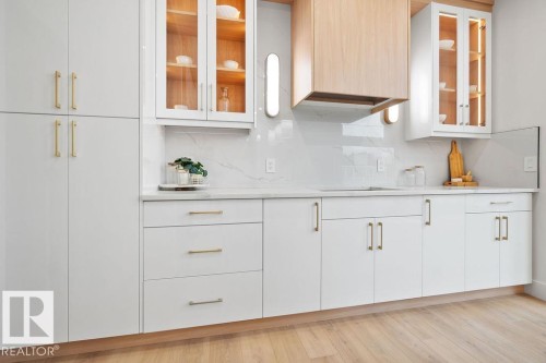 3335 Chickadee Drive, Edmonton, AB - Indoor