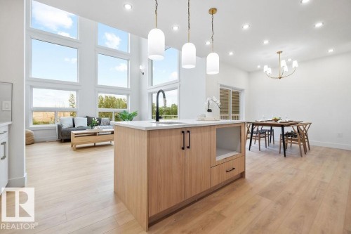 3335 Chickadee Drive, Edmonton, AB - Indoor Photo Showing Other Room