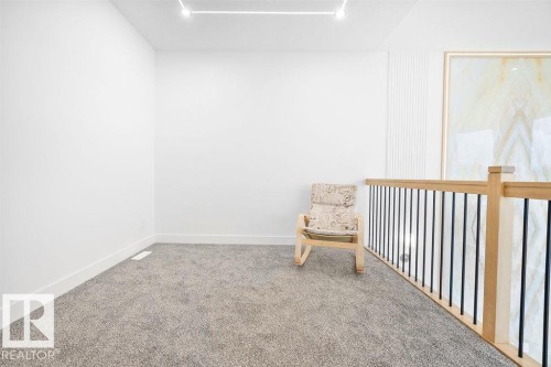 3335 Chickadee Drive, Edmonton, AB - Indoor Photo Showing Other Room