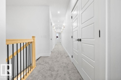 3335 Chickadee Drive, Edmonton, AB - Indoor Photo Showing Other Room