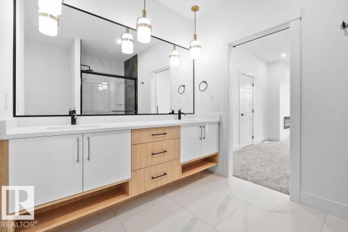 3335 Chickadee Drive, Edmonton, AB - Indoor