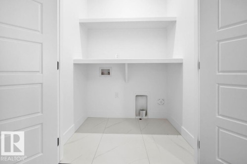 3335 Chickadee Drive, Edmonton, AB - Indoor Photo Showing Other Room