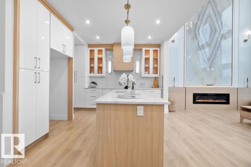 3335 Chickadee Drive, Edmonton, AB - Indoor Photo Showing Other Room