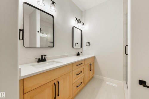 #23 1005 Calahoo Rd, Spruce Grove, AB - Indoor Photo Showing Bathroom