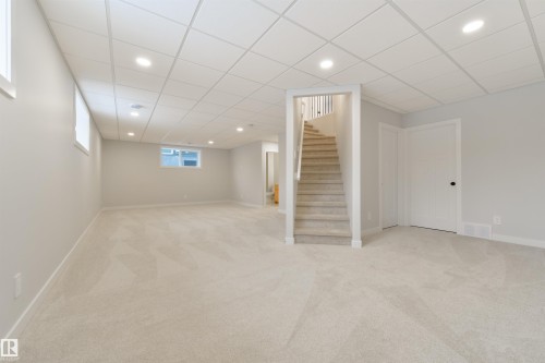 #23 1005 Calahoo Rd, Spruce Grove, AB - Indoor