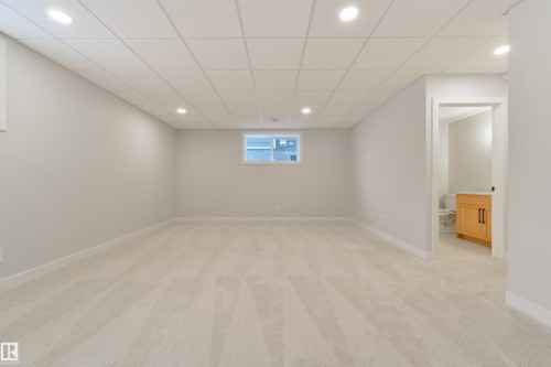#23 1005 Calahoo Rd, Spruce Grove, AB - Indoor