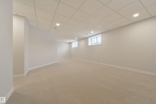 #23 1005 Calahoo Rd, Spruce Grove, AB - Indoor