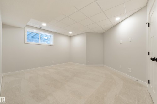 #23 1005 Calahoo Rd, Spruce Grove, AB - Indoor