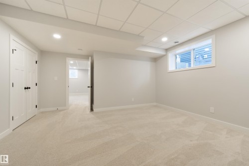 #23 1005 Calahoo Rd, Spruce Grove, AB - Indoor Photo Showing Other Room