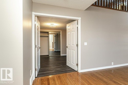 1051 109 Street, Edmonton, AB - Indoor Photo Showing Other Room