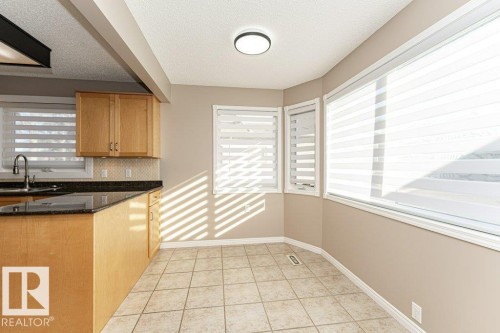 1051 109 Street, Edmonton, AB - Indoor Photo Showing Kitchen