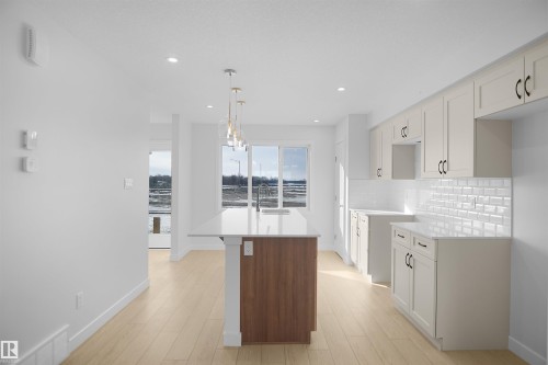 21398 128A Avenue, Edmonton, AB - Indoor Photo Showing Kitchen