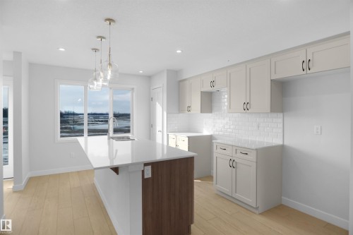 21398 128A Avenue, Edmonton, AB - Indoor Photo Showing Kitchen With Upgraded Kitchen