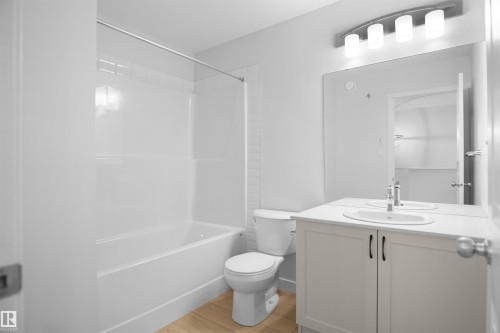 21398 128A Avenue, Edmonton, AB - Indoor Photo Showing Bathroom