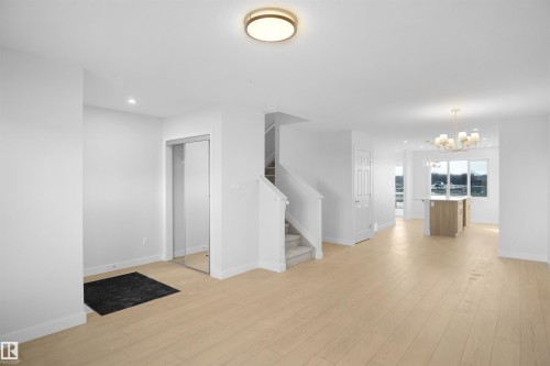 21398 128A Avenue, Edmonton, AB - Indoor