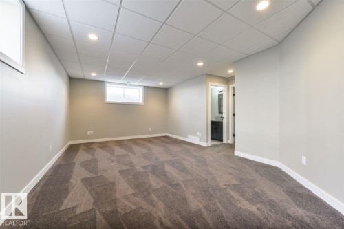 #86 1005 Calahoo Rd, Spruce Grove, AB - Indoor