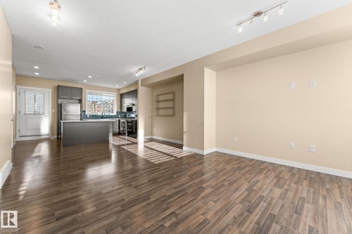 30 8315 180 Avenue, Edmonton, AB - Indoor Photo Showing Living Room