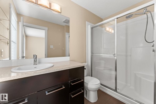 30 8315 180 Avenue, Edmonton, AB - Indoor Photo Showing Bathroom