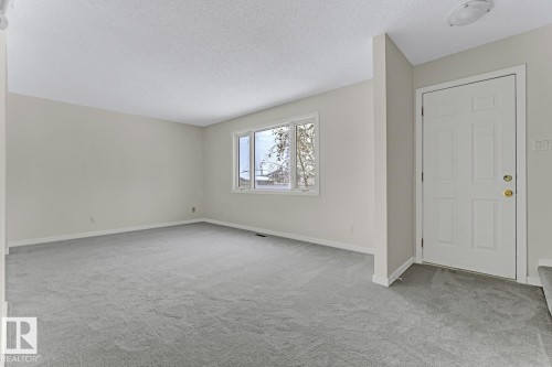 5A Twin Terrace, Edmonton, AB - Indoor Photo Showing Other Room