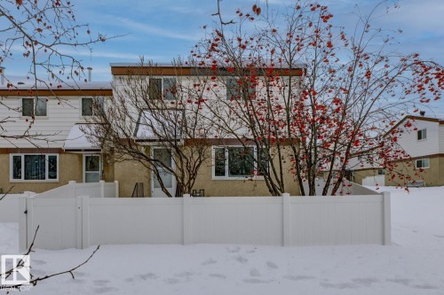 5A Twin Terrace, Edmonton, AB - Outdoor