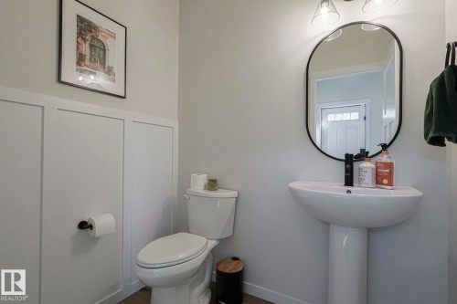 17834 73A Street, Edmonton, AB - Indoor Photo Showing Bathroom