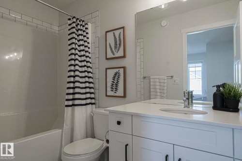 17834 73A Street, Edmonton, AB - Indoor Photo Showing Bathroom