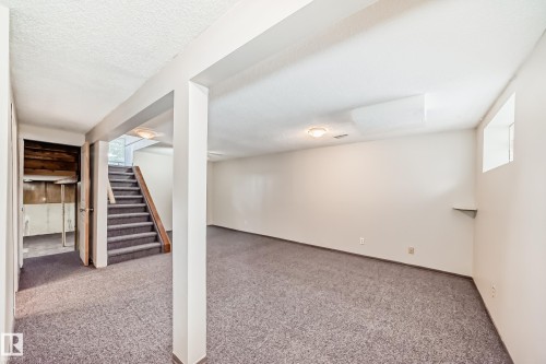 8516 190 Street, Edmonton, AB - Indoor Photo Showing Other Room