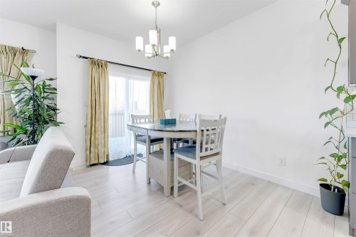 407 Conroy Crescent, Edmonton, AB - Indoor Photo Showing Dining Room