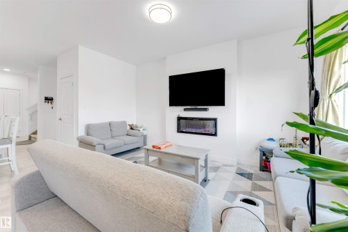 407 Conroy Crescent, Edmonton, AB - Indoor With Fireplace