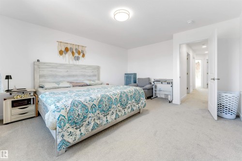 407 Conroy Crescent, Edmonton, AB - Indoor Photo Showing Bedroom