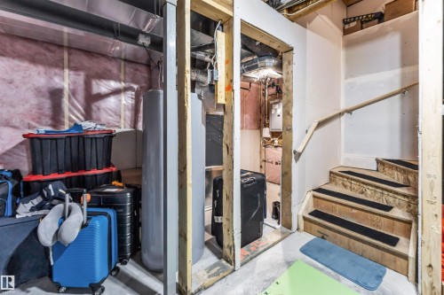 407 Conroy Crescent, Edmonton, AB - Indoor