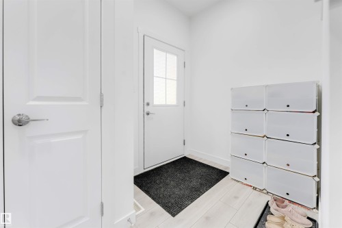 407 Conroy Crescent, Edmonton, AB - Indoor Photo Showing Other Room