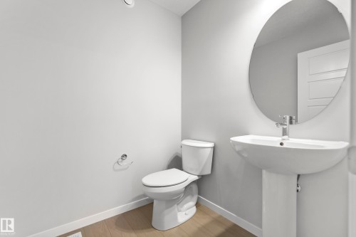 38 Brougham Drive, Ardrossan, AB - Indoor Photo Showing Bathroom