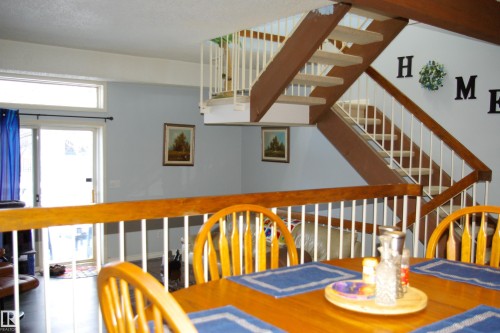 208 Lakeside Green, St. Albert, AB - Indoor Photo Showing Other Room