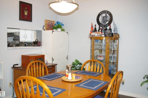 208 Lakeside Green, St. Albert, AB - Indoor Photo Showing Dining Room