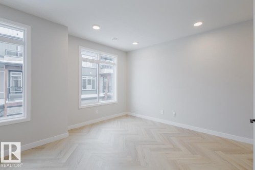4 16231 19 Avenue, Edmonton, AB - Indoor Photo Showing Other Room