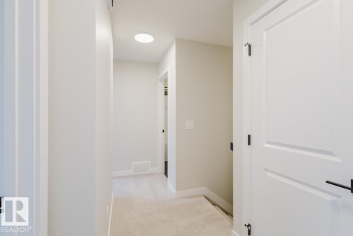4 16231 19 Avenue, Edmonton, AB - Indoor Photo Showing Other Room