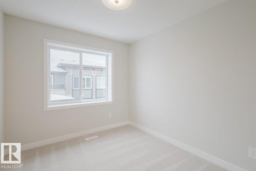4 16231 19 Avenue, Edmonton, AB - Indoor Photo Showing Other Room