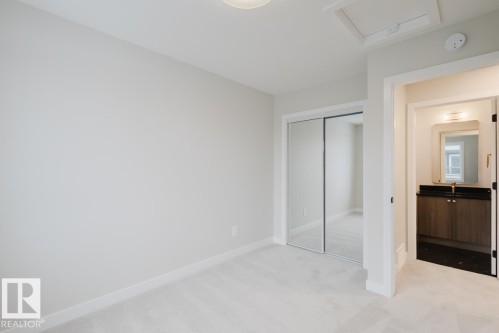 4 16231 19 Avenue, Edmonton, AB - Indoor Photo Showing Other Room