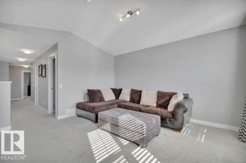 2228 Calhoun Link, Edmonton, AB - Indoor Photo Showing Living Room