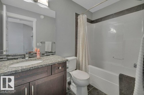 2228 Calhoun Link, Edmonton, AB - Indoor Photo Showing Bathroom