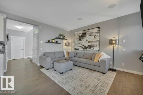 2228 Calhoun Link, Edmonton, AB - Indoor Photo Showing Living Room
