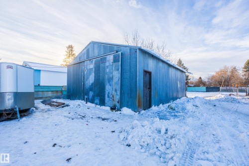 8 Fourth Street, Duffield, AB - Outdoor