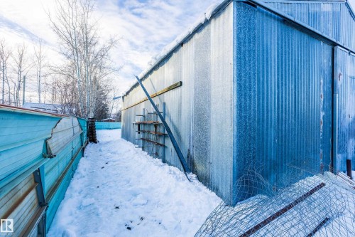 8 Fourth Street, Duffield, AB - Outdoor