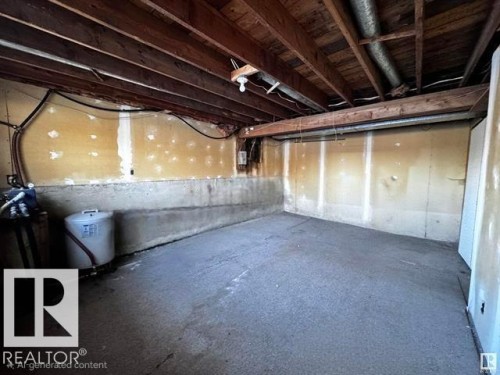 8 Fourth Street, Duffield, AB - Indoor Photo Showing Other Room