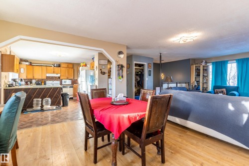 8 Fourth Street, Duffield, AB - Indoor Photo Showing Dining Room